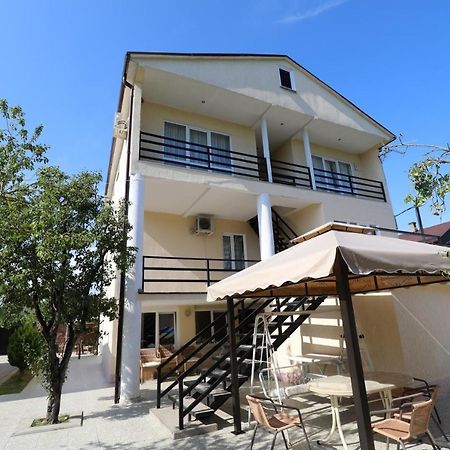 Rozalin Guest House Gudauta Luaran gambar