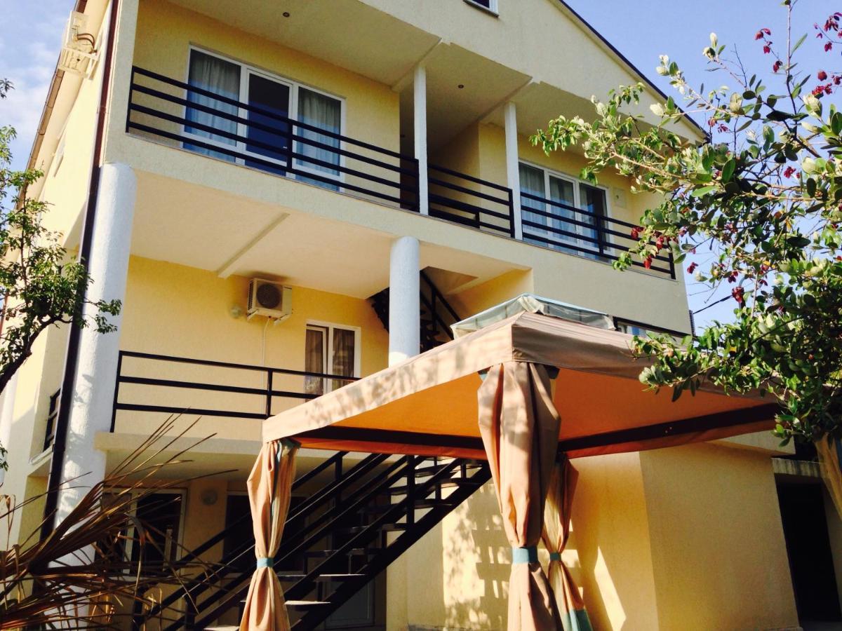 Rozalin Guest House Gudauta Luaran gambar